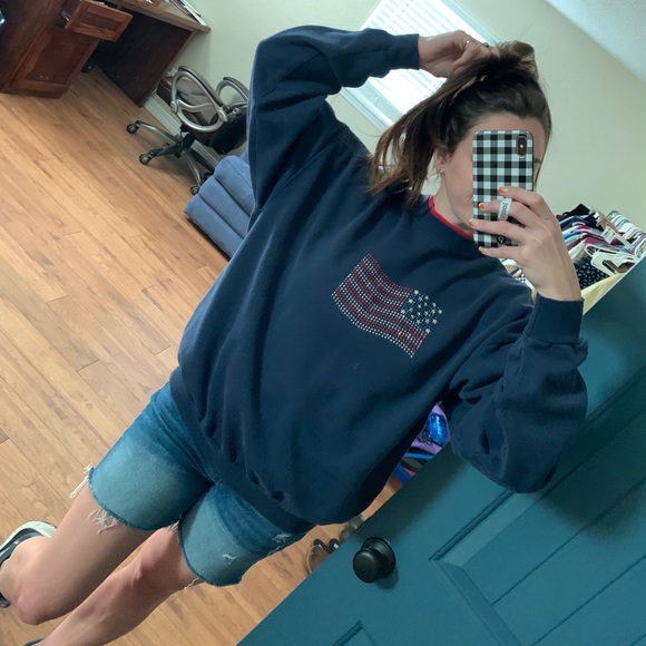 Vintage🇺🇸 navy bedazzle American flag sweatshirt - Picture 5 of 5